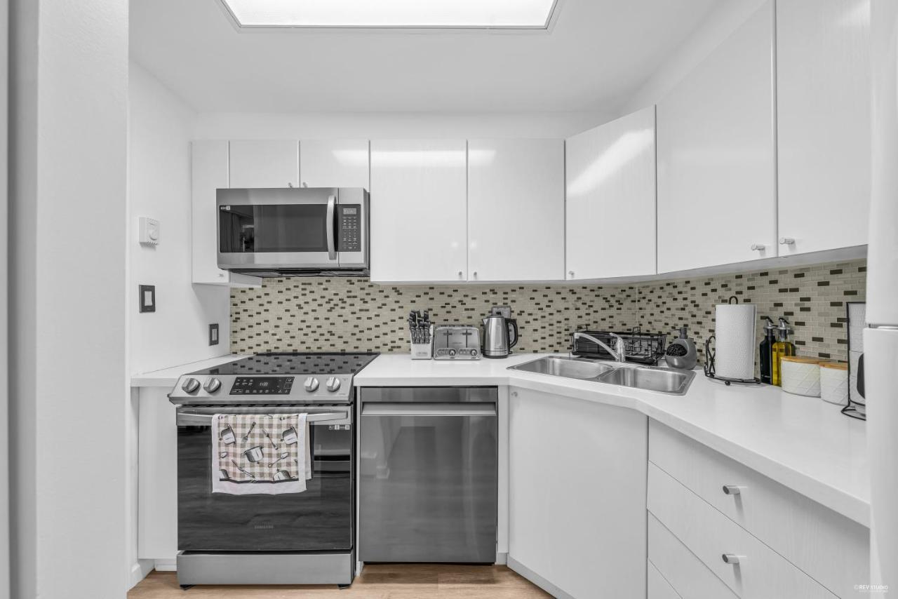 1-Br Condo In Downtown Coal Harbour With Parking And City Views Vancouver Exterior foto